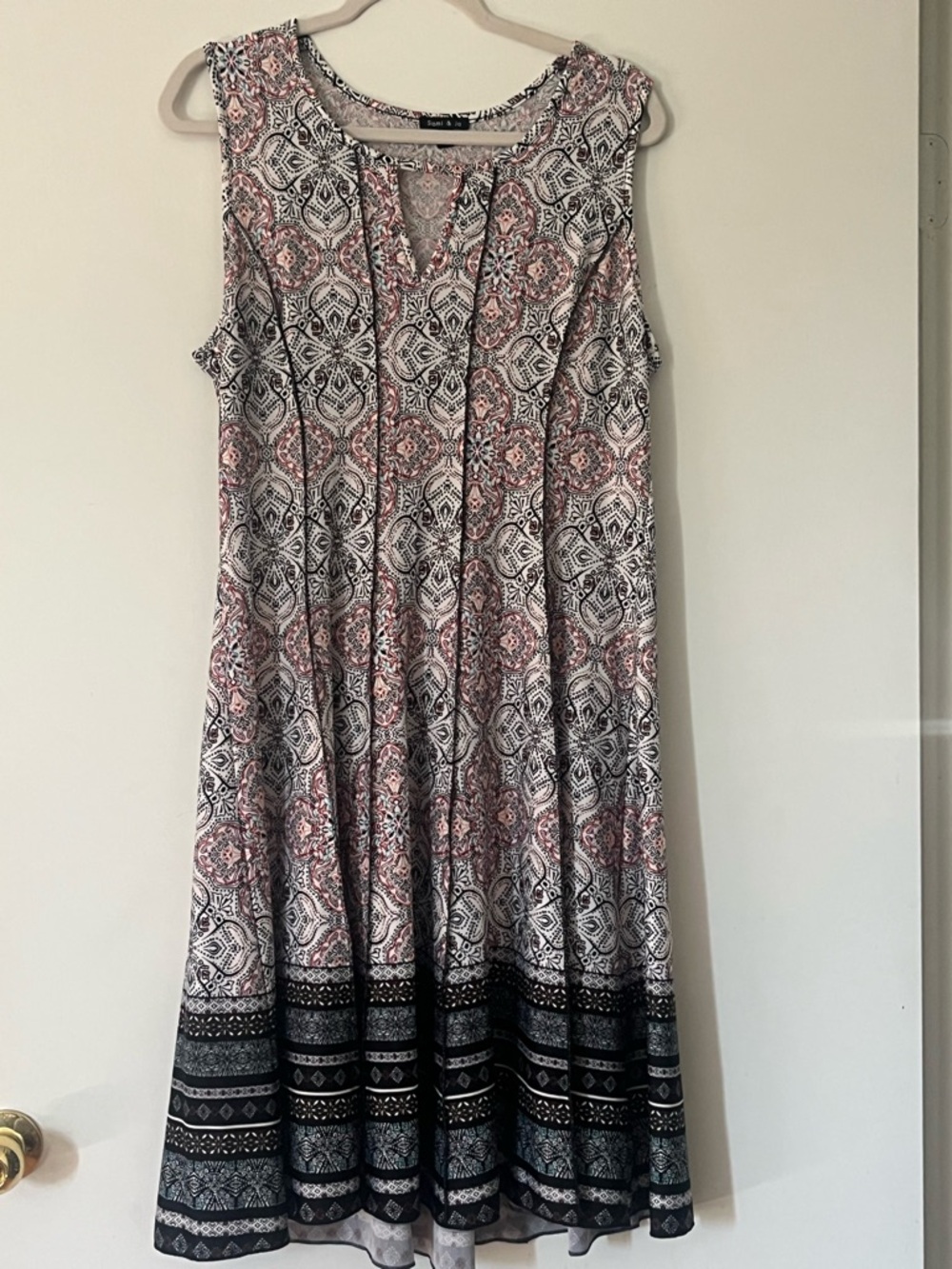 Sami & Jo Pink and Black Sleeveless Midi Dress